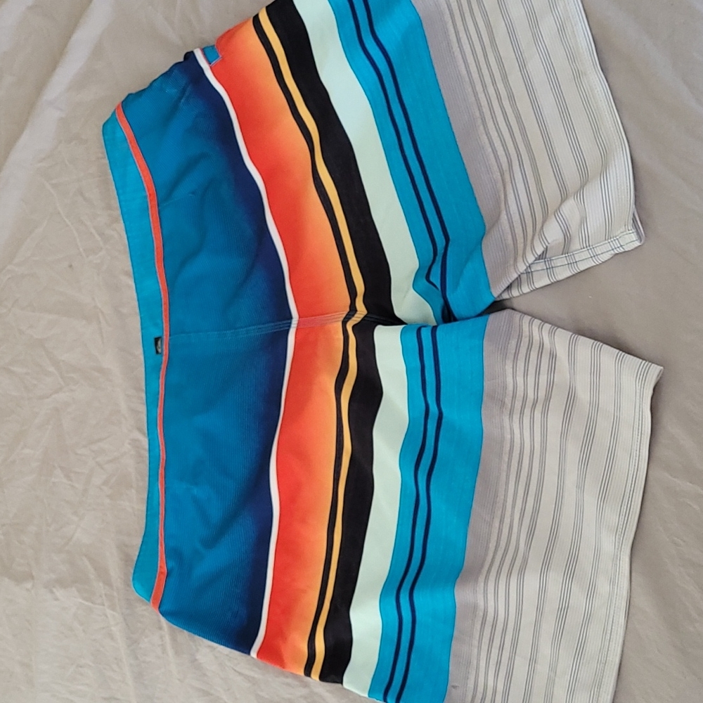 Quicksilver board shorts sz 40